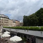 Na Powislu Apartment *